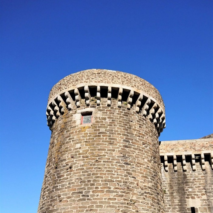 Chateau de Brest exterior tower repairs thumbnail