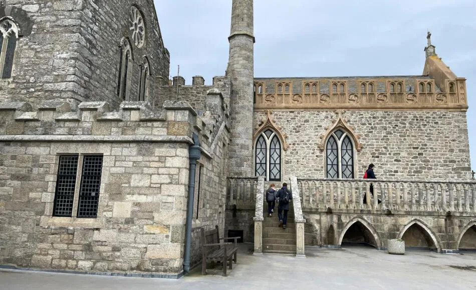 The chapel dates from the 1430 but was converted into Blue Drawing Room in the 18th century