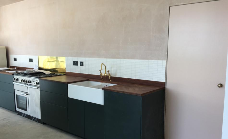 Clean lines create an unobtrusive aesthetic
