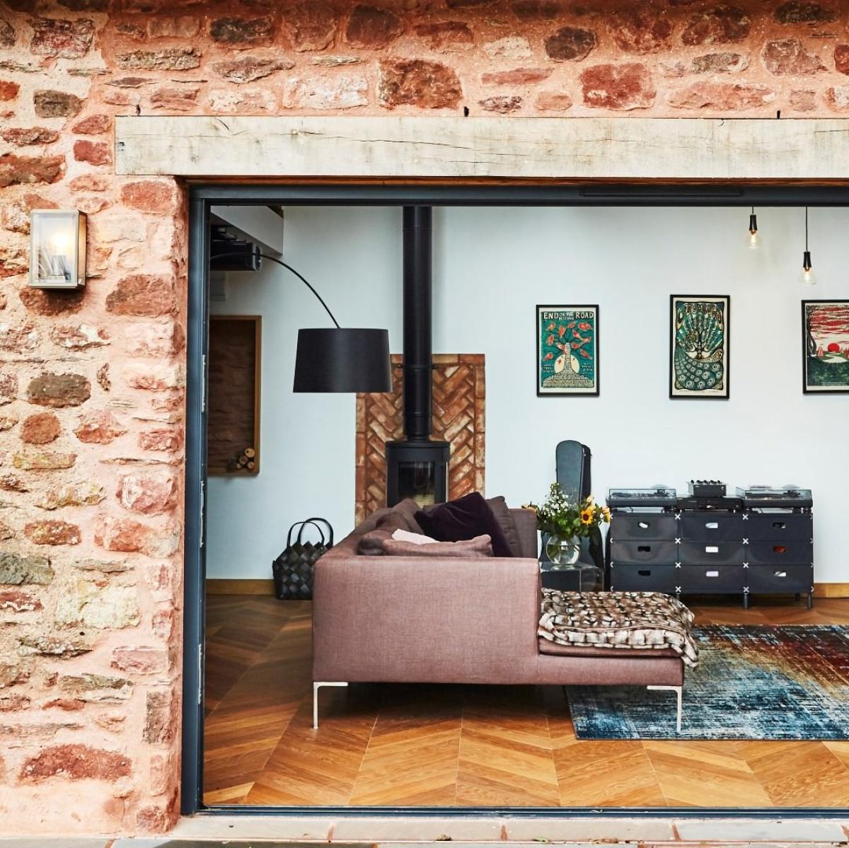 3 barn conversion annexe exterior close up