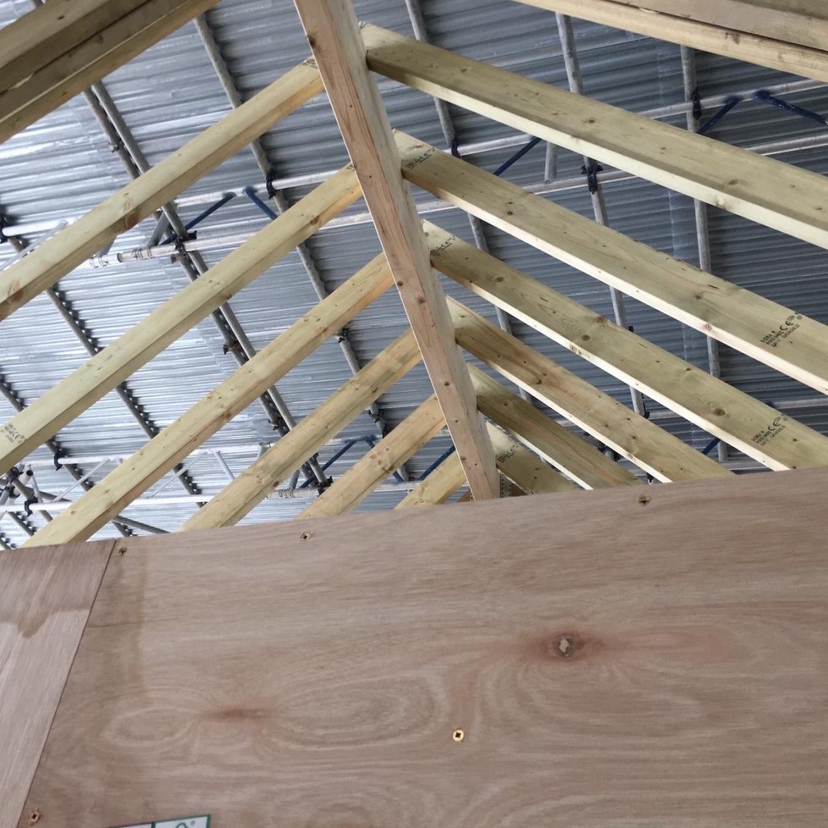 Extension to Manor roof structure v2