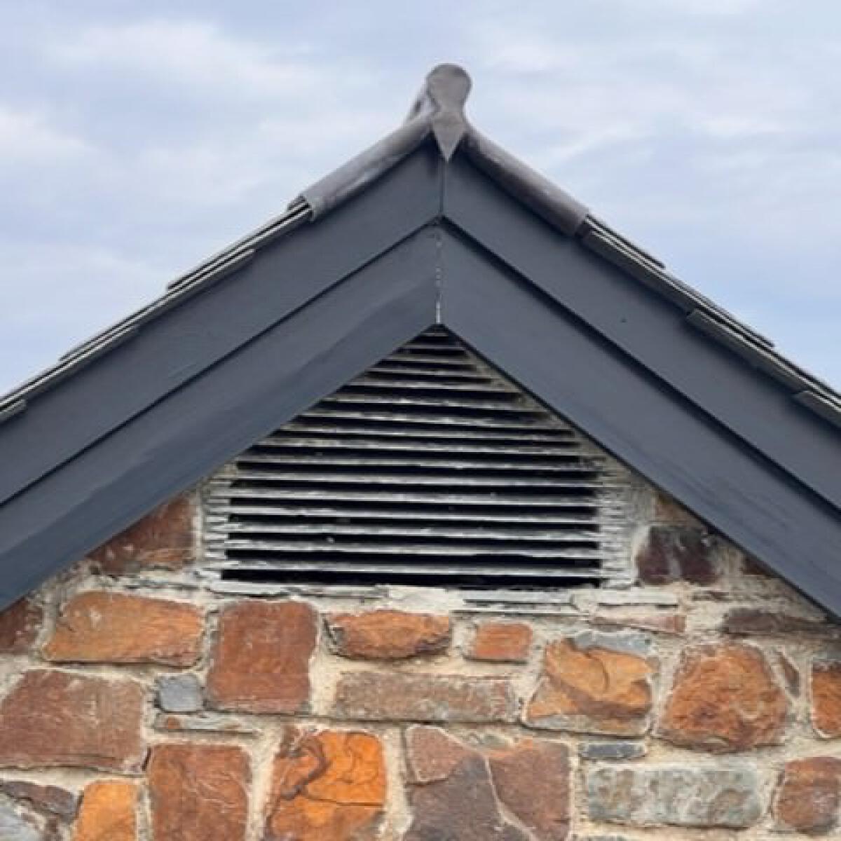 Grade 2 listed manor architects designs 1216