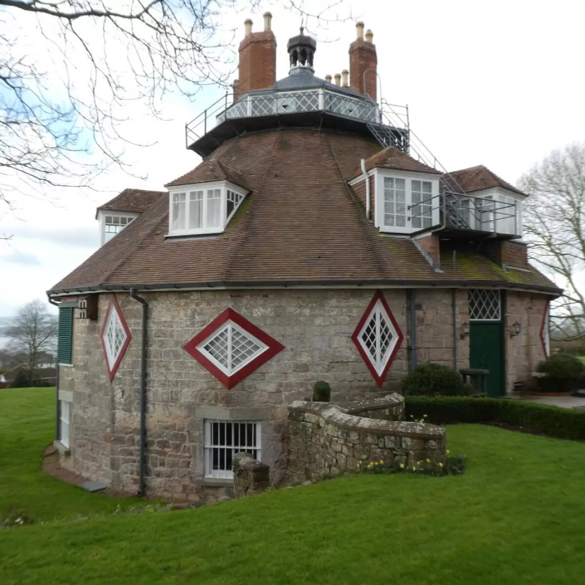 Grade I listed building renovation a la ronde Copy