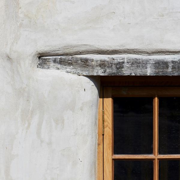 Holcombe cob window detail Large