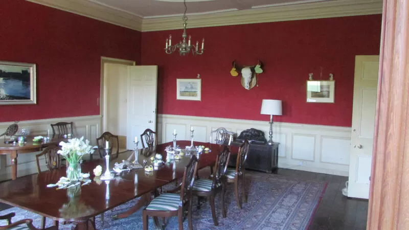hall before2