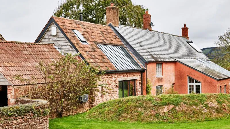 10 barn conversion annexe view with farmhouse