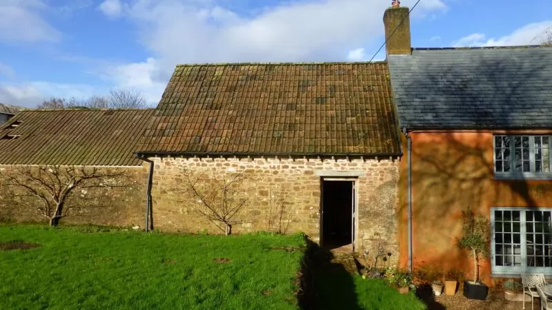 2 barn conversion annexe before
