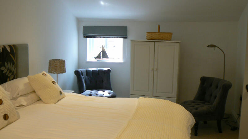 Jonathan Rhind High Street Dartmouth Commercial 5