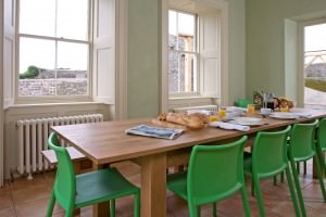 Berry Hse Breakfast rm Hr